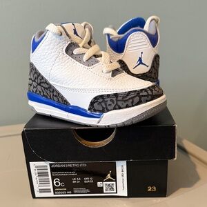 Jordan Kids' Retro 3 Sneakers - White, Blue, and Gray